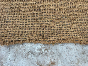 Rouleau de maille en fibre de coco résistant aux UV pour la rétention du sol et la couverture du sol - Product Image 4