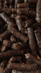 Granulés de biocarburant Premium AZ FARMS 8MM, longueur 10-40mm, 4500J de calories, pour chauffage et production d'énergie durables - Product Image 6