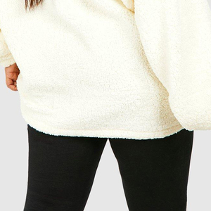 Nouveau sweat à capuche oversize élégant en sherpa Teddy, design streetwear, col montant, demi-zip, en polaire, pour femme - Product Image 3