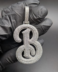 Colgante con Letra B Estilo Hip Hop, Plata 925, Moissanita con Claridad VVS, Micro Pavé, Unisex, para Uso Diario - Product Image 1