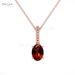 Nuevo Colgante de Oro Fino de 14k con Granate de 0.58 CT Engastado en Puntas y Diamantes Ocultos, Regalo para Novias - Product Image 2