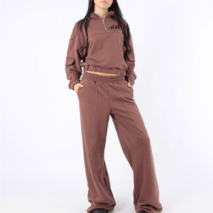 Trajes Deportivos Acampanados para Mujer de Alto Rendimiento y Transpirables, Diseñados para Máxima Comodidad y Estilo de Vida Activo, Uso Diario - Product Image 1