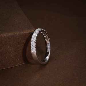 Anillo de Lujo de Oro de 9K, 1.50GM, 0.70Ct, Diamante Blanco Creado en Laboratorio, Corte VVS2, Certificado IGI, Chapado en Rodio, Estilo Vintage con Halo, Anillo de Novia Nuevo - Product Image 2
