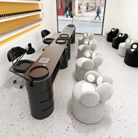 Table de Manucure Suessen Moderne en Métal Crème avec Plateau en Marbre et Rangement Supplémentaire, Poste de Travail pour Salon de Beauté et Spa - Offre Spéciale