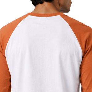 Camiseta de Manga Larga Raglán Blanca y Naranja Quemada para Hombre, Cuello Redondo, Algodón Premium, Estilo Casual, Béisbol, Personalizable OEM, Ropa Urbana - Product Image 5