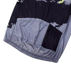 Ensemble de maillot de cyclisme personnalisé 2026 de haute qualité pour hommes avec short à bretelles respirant, dernière conception, ensembles uniformes avec logo personnalisé - Product Image 4