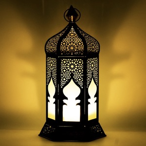 Portavelas Marroquí de Metal Lujoso Hecho a Mano para Decoración de Mesa en Ramadán 2026 - Product Image 5