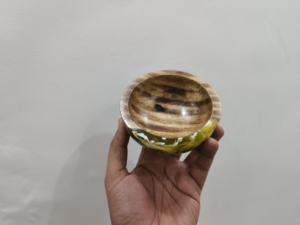 Compre un tazón con diseño de ondas, moderno, de resina y madera, para servir comida, pulido, hecho a mano, para la mesa. - Product Image 4