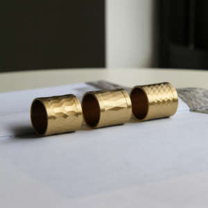 Exquisito y Elegante Portavelas de Lujo en Latón Sólido, Contenedor para Velas, Decoración para el Hogar, Accesorios de Ferretería, India - Product Image 3