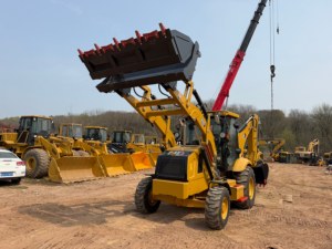 Chargeuse-pelleteuse CAT 432F 4x4 Diesel HYDAC, charge nominale 45 tonnes, équipement de construction, chargeuse frontale, excavatrice arrière, usage intensif - Product Image 6
