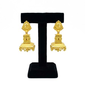 Vente en gros de boucles d'oreilles Jhumka plaquées or 14K18K24K, ensemble de boucles d'oreilles de mariage, design traditionnel, ensemble de Jhumka de mariée - Product Image 1