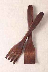 Juego de cucharas de cocina de madera ecológicas con espátula, cuchara para servir y cuchara volteadora para cocinar y hornear. - Product Image 3