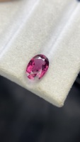 Piedra Preciosa Suelta de Espinela Natural Certificada por IGI, Corte Ovalado, con Excelente Brillo, 2.80 Quilates