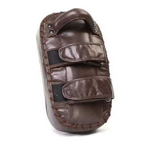 Pads de Boxeo Tailandés Muay Thai, Extra Gruesos, de Cuero con Acabado Mate, con Embalaje Personalizado, Escudo Protector para Patadas - Product Image 4