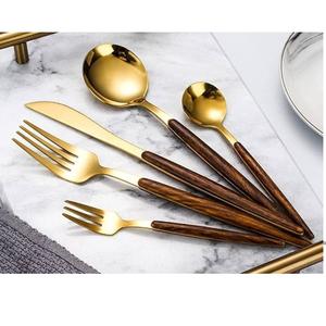 Cuchara y Cuchillo Decorativos de Lujo para Restaurantes, Juego de Cubiertos de Acero Inoxidable Ecológico con Mango de Resina, Diseño Popular - Product Image 3