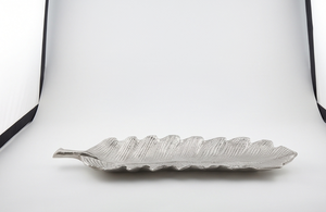 Plateau en argent contemporain minimaliste, texture sculpturale, objet d'art pour la cuisine et la salle à manger - Product Image 2