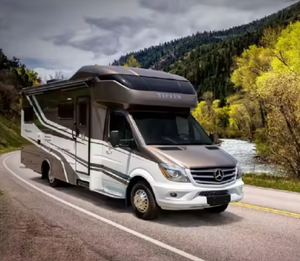 Ahorre en Grande con la Oferta de Autocaravanas Tiffin Wayfarer Clase C. Compre Ahora a Precios Bajos. Oferta por Tiempo Limitado. Consiga la Suya Hoy Mismo - Product Image 1