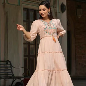 Nuevo Diseño, el Mejor Estilo con Estampado, Vestido Largo Casual Elegante con Cuello en V Profundo para Mujer, Talla Completa, el Mejor Diseño, Calidad Única, Mejor Precio - Product Image 1