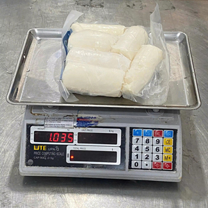 มันสำปะหลังแช่แข็งแบบฝอย ปอกเปลือกจากรากยูก้าสีขาวในเวียดนาม เพื่อการเตรียมอาหารที่รวดเร็วสำหรับการผลิตอาหารระดับโลก - Product Image 1