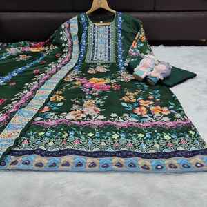 Traje Tradicional de 3 Piezas Listo para Usar, de Poliéster y Muselina, con Estampados Florales Vibrantes, Dupatta, Salwar, Anarkali, Kurta, Pantalón, Vestido Largo - Product Image 6