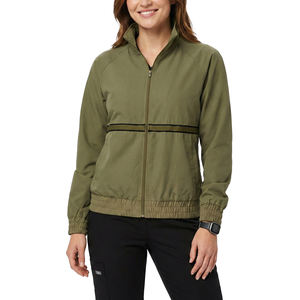 Chaqueta Quirúrgica de Calentamiento para Profesionales Médicos, Personalizable con Estampado, Venta al por Mayor, Cierre Frontal con Cremallera, Cuello Alto, Rayas Elegantes - Product Image 1