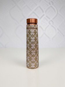 Bouteille en cuivre au design classique en treillis pour usage festif, exportée par Indian exports international. Cuivre pur certifié - Product Image 1