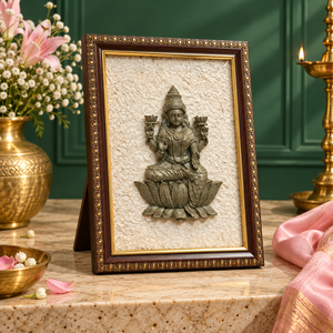 SoulWise - Escultura Moderna Rectangular con Relieve de Piedra de Cristal, Decoración Religiosa para el Hogar, Proveniente de Maharashtra - Product Image 5
