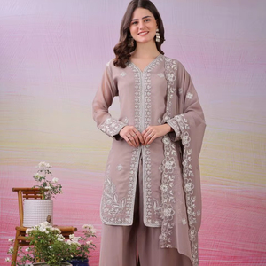 Look Designer Graceful Office Wear Traditional Digital Printed Kurti with Pant & Dupatta Suit for Indian Market Wholesale Price - Product Image 2