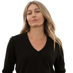 T-shirt décontracté en toile à col en V pour femme, 100 % coton biologique de luxe, prix de gros, design durable et de qualité supérieure, fabriqué au Pakistan - Product Image 4