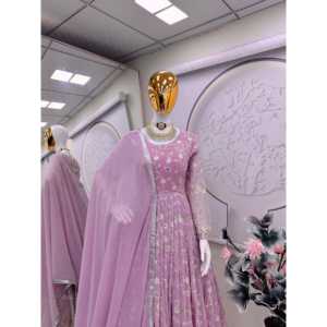 ชุดราตรีสำหรับงานปาร์ตี้ปักเลื่อม - Product Image 1