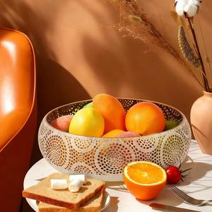 Elegante Juego de Tazones de Metal con Filigrana Dorada - Decoración Moderna y Lujosa para Fiestas y Hogar, Centro de Mesa Ecológico y Duradero con Diseño Perforado - Product Image 3