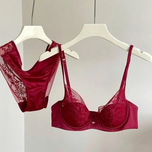 Conjunto de lencería sexy de encaje transpirable con aros y bordados, estilo popular al por mayor para chicas - Product Image 1