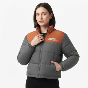 Manteau d'hiver matelassé pour femme de haute qualité, en polyester, avec blocs de couleur, fermeture éclair intégrale, chaud, longueur standard - Product Image 3