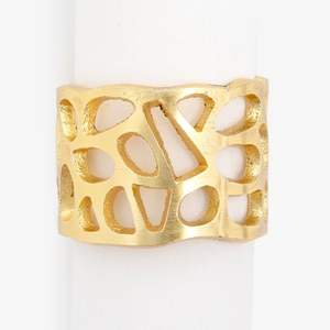 แหวนรองผ้าเช็ดปากดีไซน์สวยงาม ของตกแต่งโต๊ะอาหาร วงกลมโลหะสีทอง สำหรับงานปาร์ตี้ ราคาประหยัด - Product Image 1