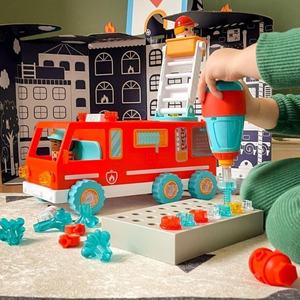 Ensemble de jouets éducatifs unisexes multicolores Bolt Buddies Camion de pompiers Emballage écologique en plastique 2-4 ans Vente en gros - Product Image 4
