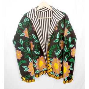 Veste matelassée artisanale en tissu Cotrise brodée de fleurs, avec détails boutonnés, doublure rayée en coton, respirante, écologique, épaisse pour l'hiver - Product Image 6