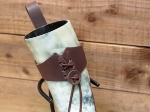 Ensemble de cornes à boire vikings légendaires, faites à la main, polies, écologiques, en corne de buffle, style médiéval, objet de collection, cadeau artisanal - Product Image 4