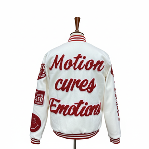 Veste de baseball vintage pour homme, personnalisée avec broderie orange, style streetwear, avec patchs en chenille - Product Image 4