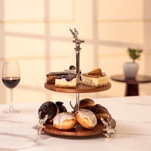 Soporte de metal negro de 2 niveles para tartas, pedestal elevador de exhibición, venta al por mayor Moradabad - Product Image 2