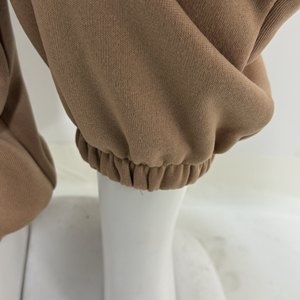 Ensemble de survêtement décontracté respirant pour femme avec sweat à capuche et pantalon de jogging, personnalisable, vente en gros d'usine OEM/ODM pour l'automne - Product Image 4