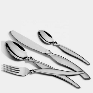 Ustensile de cuisine en acier inoxydable plaqué argent avec poignée d'extrémité de trou de suspension d'aspect moderne de luxe de haute qualité pour la maison hôtel - Product Image 3