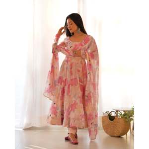 TISSU IMPRIMÉ MULTI-FLORAL ENTIÈREMENT FLAIR ANARKALI, AVEC DUPPTA SET,PENT PRÊT À PORTER DKB-265- - Product Image 2