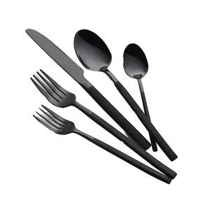 Ensemble de couverts de banquet haut de gamme, conçu pour les grands événements et les repas familiaux paisibles, assurant une utilisation cohérente des repas - Product Image 5