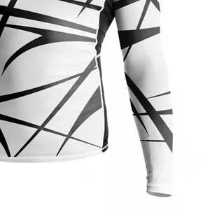 Eco-friendly Sublimation Men Rash Guard Sun Protection Clothing Compression Shirt Long Sleeve Custom Rash Guard for Men - Product Image 2