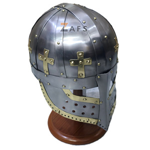 Casco Vikingo Medieval Hecho a Mano, Armadura de Caballero de Acero Suave con Detalles en Latón, Correa de Cuero Ajustable para Adultos - Product Image 3