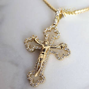 เครื่องทดสอบเพชรแบบพกพา ดีไซน์หรูหรา พร้อมจี้รูปกากบาทประดับมอสซาไนต์ทรงบริลเลียนท์คัต  ทำจากเงินแท้ 925 ชุบทอง ได้รับการรับรองจาก GRA เครื่องประดับคุณภาพสูง - Product Image 1