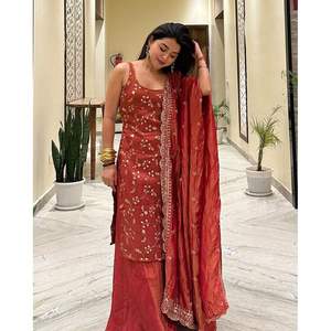 Conjunto Dupatta de hermosos pantalones superiores para mujer con trabajo de secuencia de bordado - Product Image 2