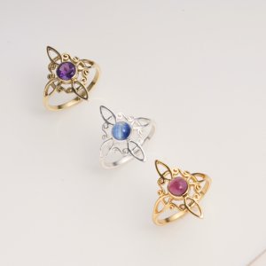 Bague en laiton avec améthyste facettée ronde, bague statement faite à la main, design floral marin, style glamour, bijoux pour femmes - Product Image 6