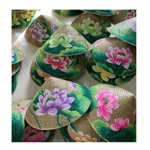 Chapeau conique traditionnel vietnamien fait main Non La Hat pour les boutiques de cadeaux et de souvenirs - Product Image 1