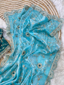 Sari de Fiesta de Satén Royal Fendy, Elegante Sari con Borde Aarco, Sari de Satén Fendy con Trabajo Jhal, Sari de Diseñador Premium, Prenda de Lujo para Fiestas - Product Image 2